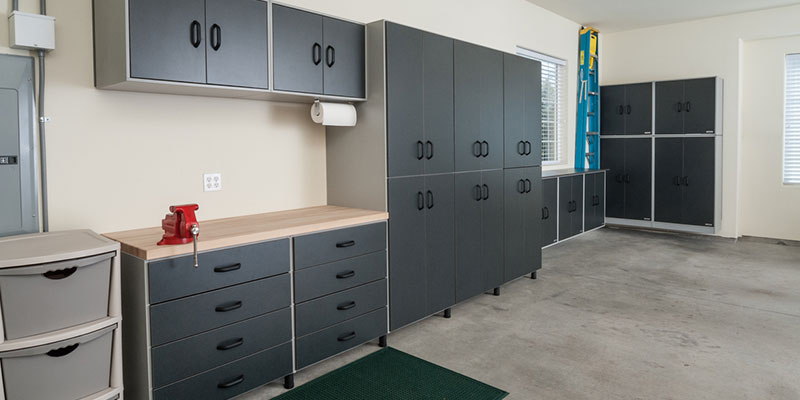 Three Reasons to Invest in Garage Cabinets